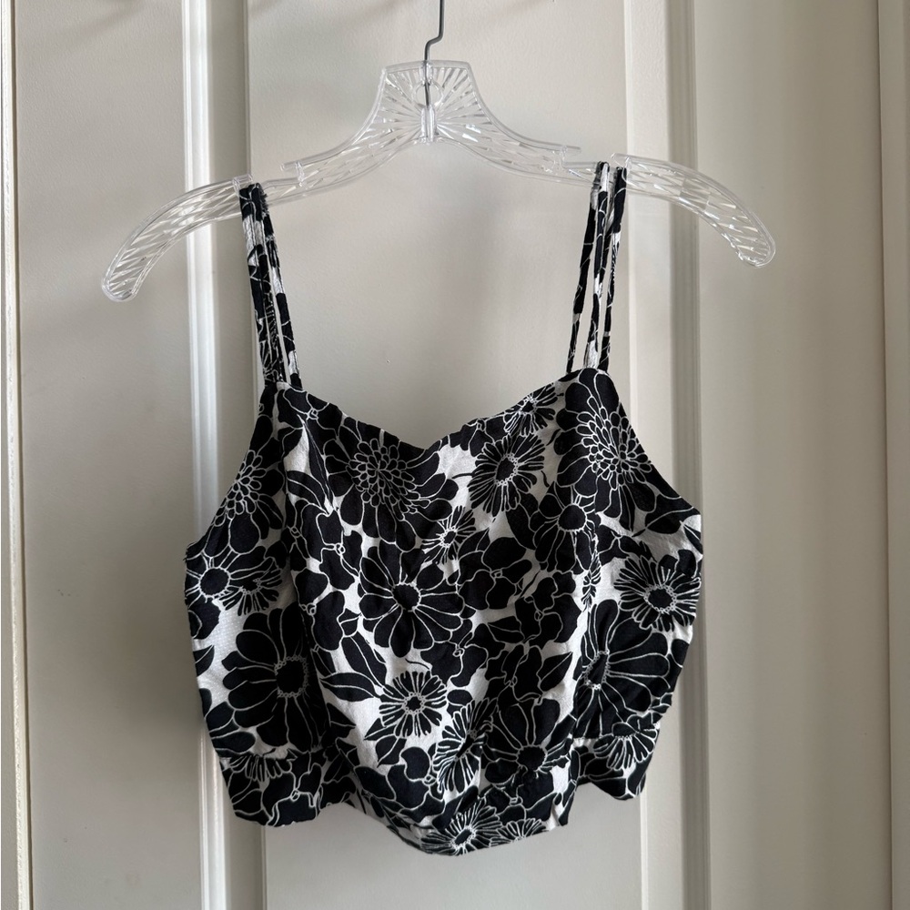 Black & White Floral Crop Tank Top